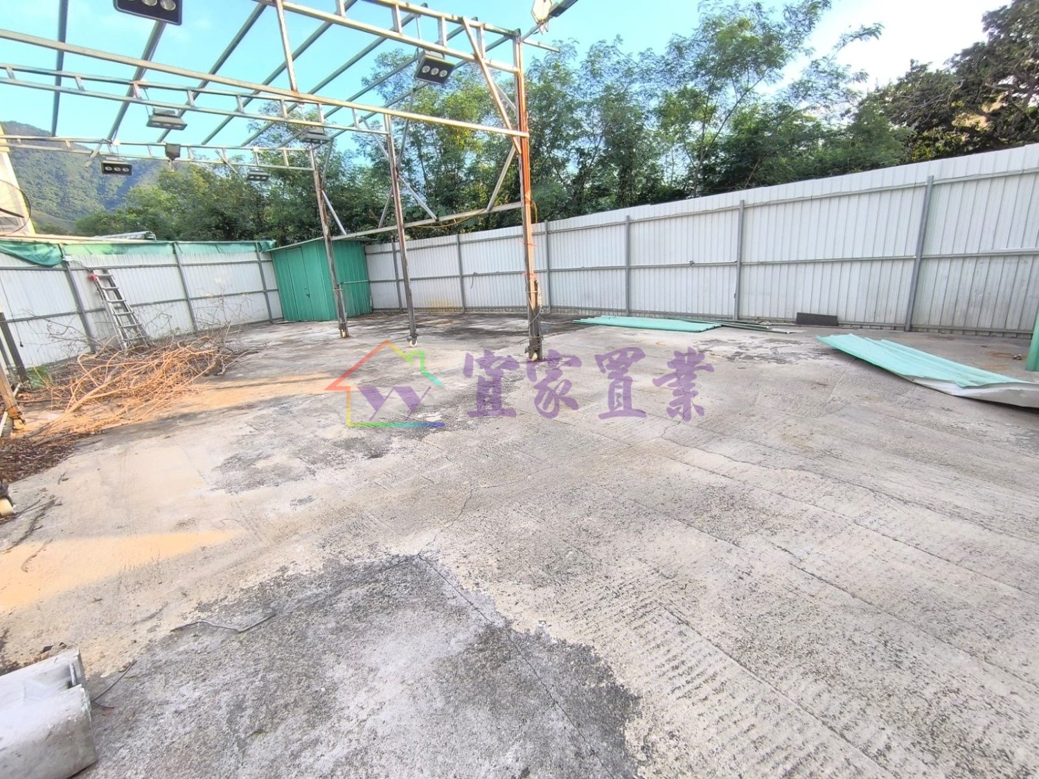HA CHE Yuen Long L 005794 For Buy