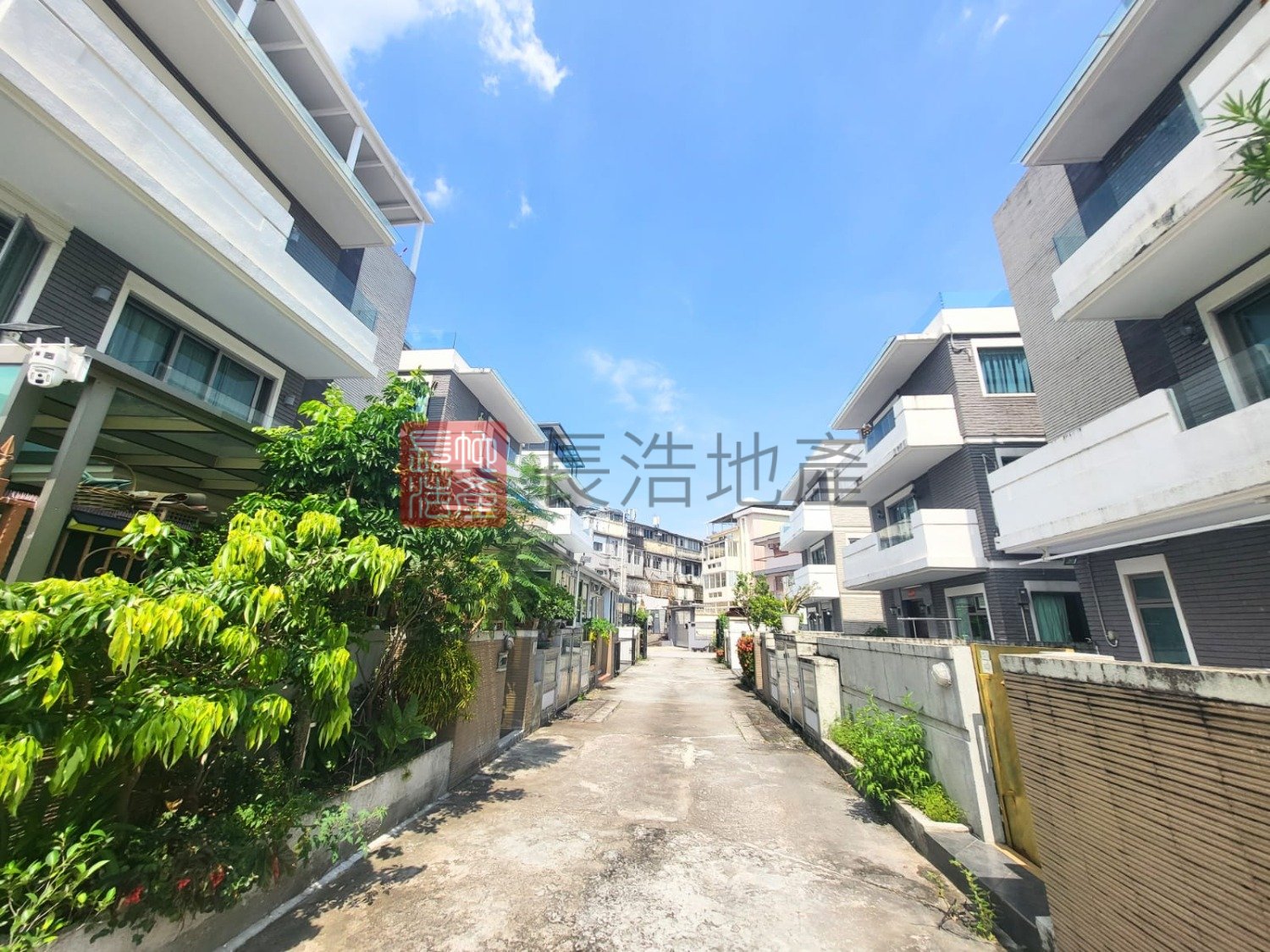 入花園袖入契車位 Yuen Long 1720440 For Buy