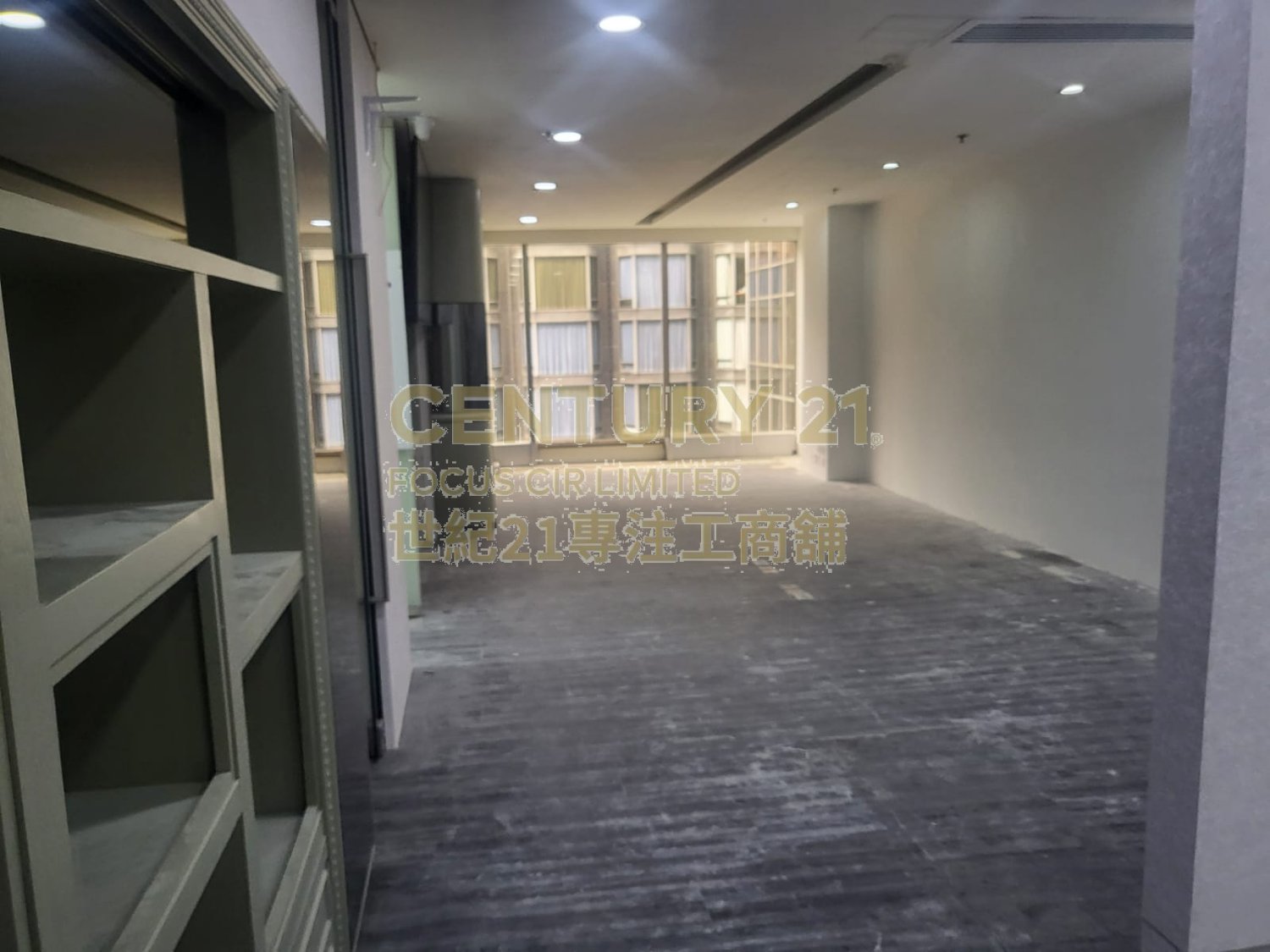 WING ON PLAZA Tsim Sha Tsui L K212464 For Buy