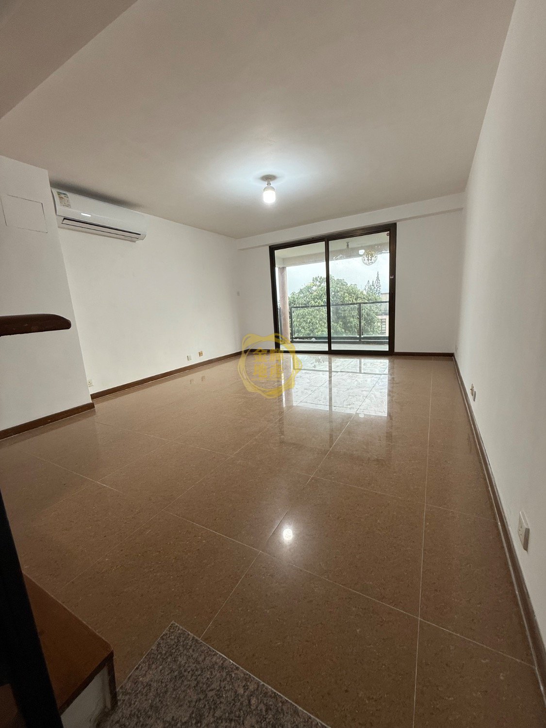 KWOK HING VILLA Tuen Mun S002819 For Buy