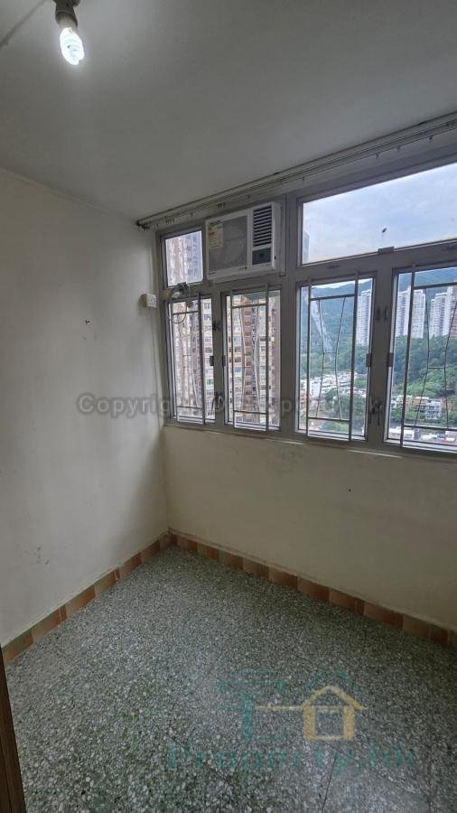 HIN KENG ESTATE BLK 02 HIN TAK HSE Shatin H T032771 For Buy
