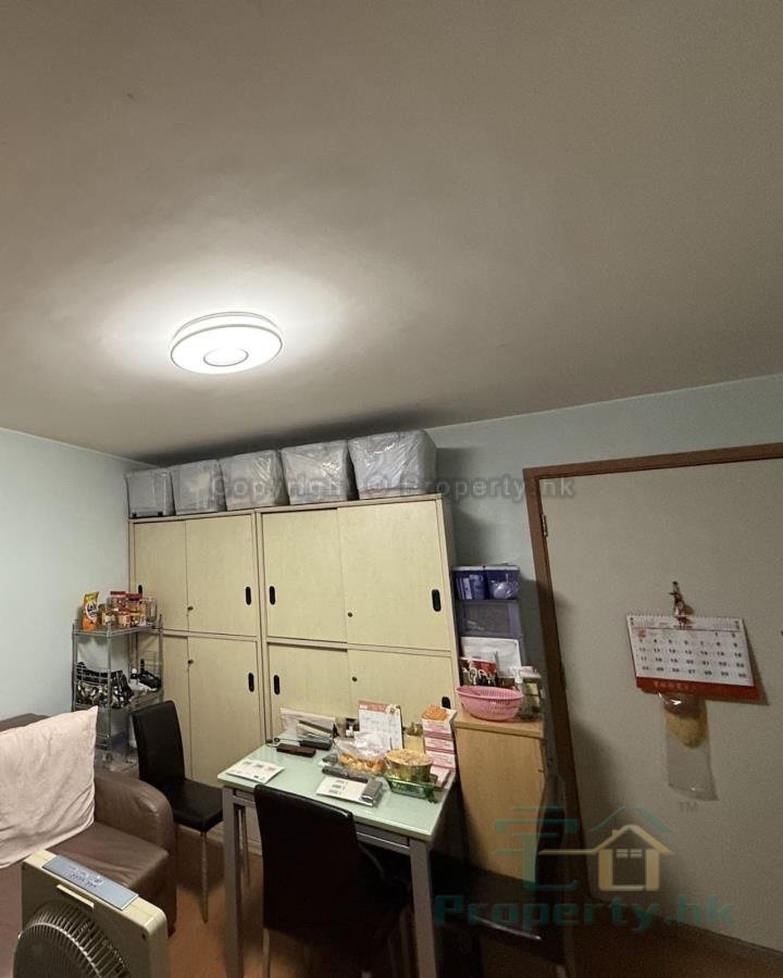 顯明苑 (連地價) 顯明苑 (連地價)