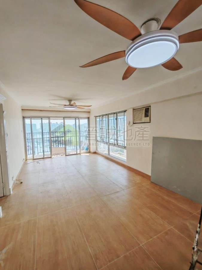 DRAGON INN COURT BLK 01 Tuen Mun H T024719 For Buy