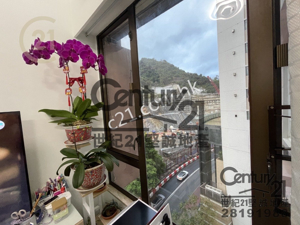 SERENE COURT Kennedy Town M M046625 For Buy