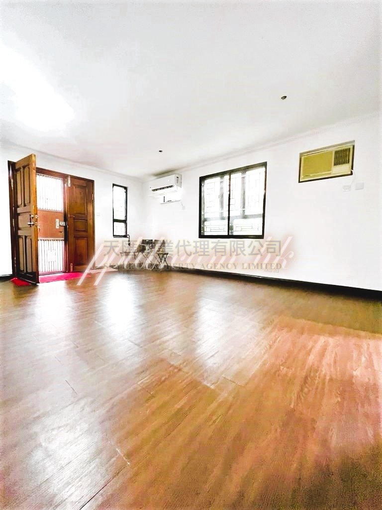 Yuen Long L 076902 For Buy