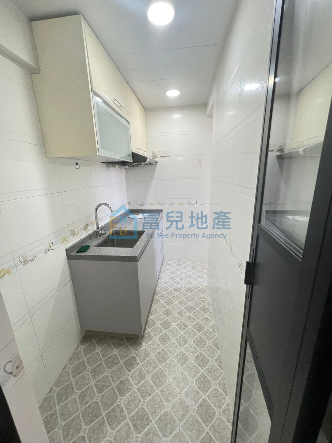 HEALEY BLDG Yuen Long L 000735 For Buy