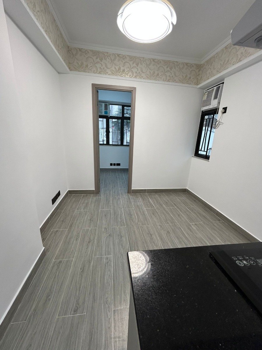 CHEONG WANG PLAZA BLK C CHEONG FAT MAN Mong Kok L 1844178 For Buy