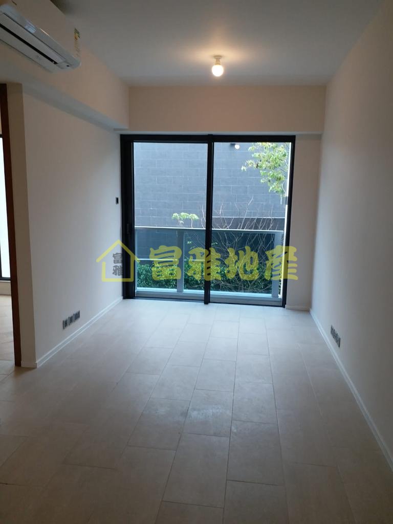 PARK VILLA PH 02 PARK HILLCREST Yuen Long L 1802056 For Buy