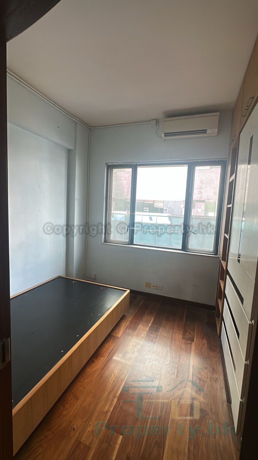 CHAMPAGNE COURT BLK A Tsim Sha Tsui M 1824980 For Buy