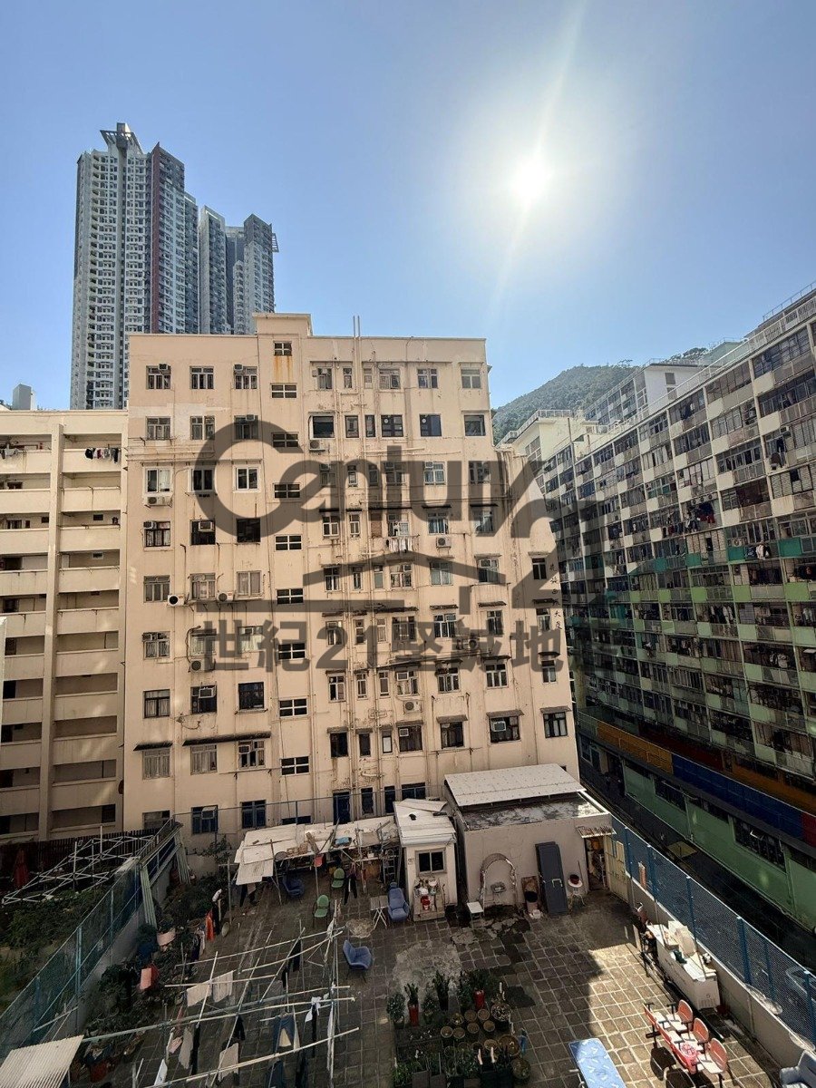 HANG YU BLDG Kennedy Town M M045281 For Buy