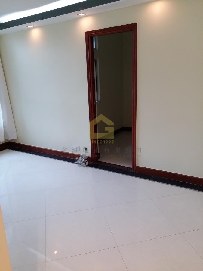 TIN WANG  Wang Tau Hom L W089143 For Buy