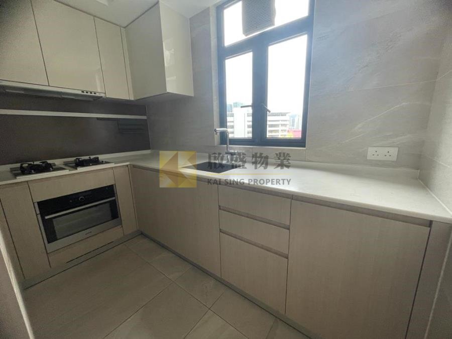 K CITY TWR 09 photo 3