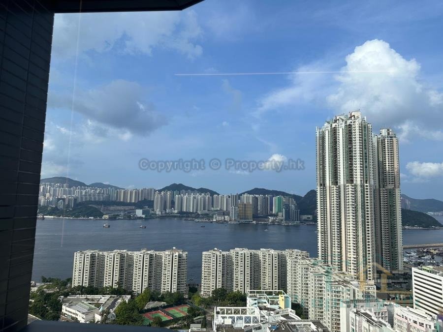 THE HOLBORN Shau Kei Wan H S068791 For Buy