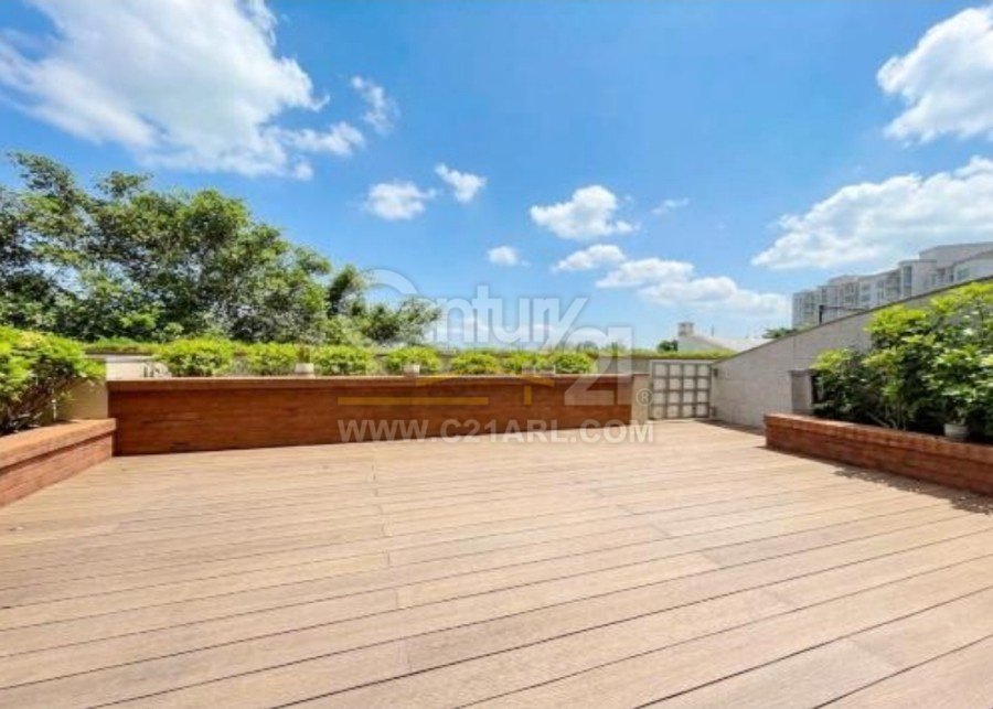 HIGHLANDS Peak A421856 For Buy