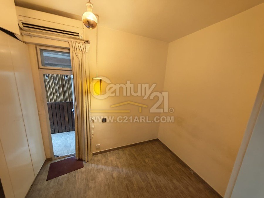 JOHNSTON COURT Wan Chai L A297494 For Buy