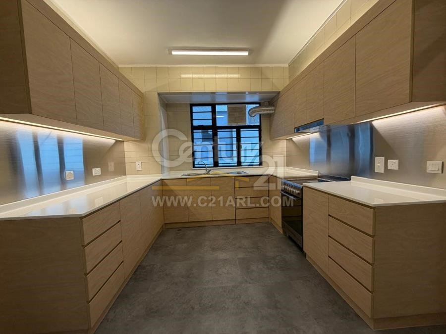 PINE GROVE (HKU) Pokfulam L A406262 For Buy