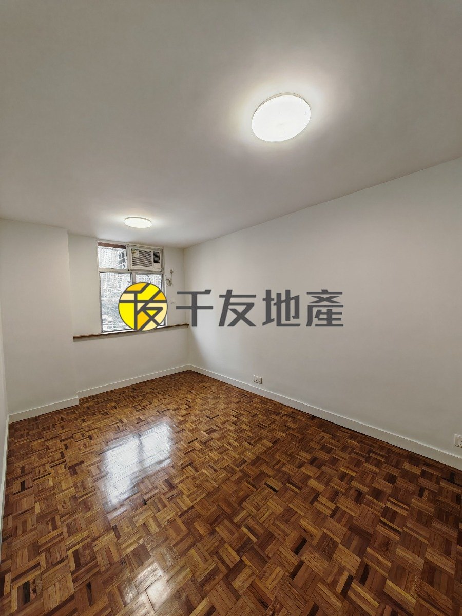 OI KWAN COURT Wan Chai H 007529 For Buy