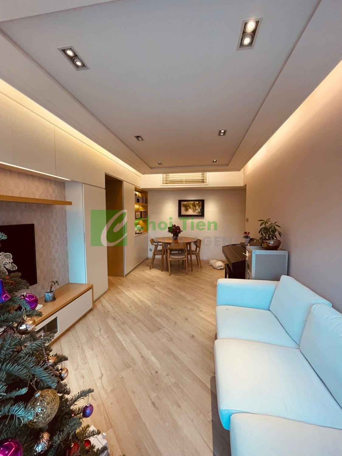 THE HARBOURSIDE Tsim Sha Tsui L 010936 For Buy