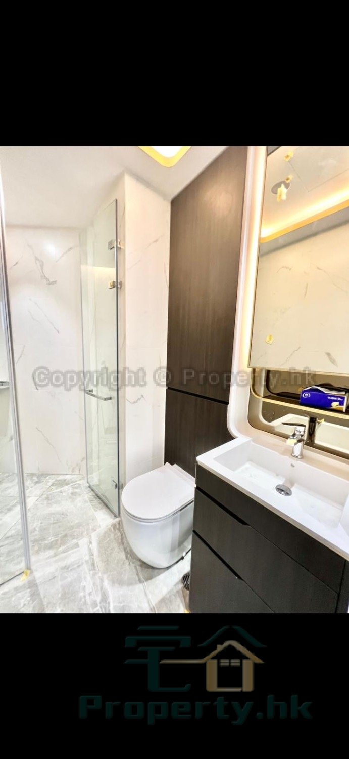 THE ROYALE STARFRONT ROYALE TWR 01 Tuen Mun 1812614 For Buy