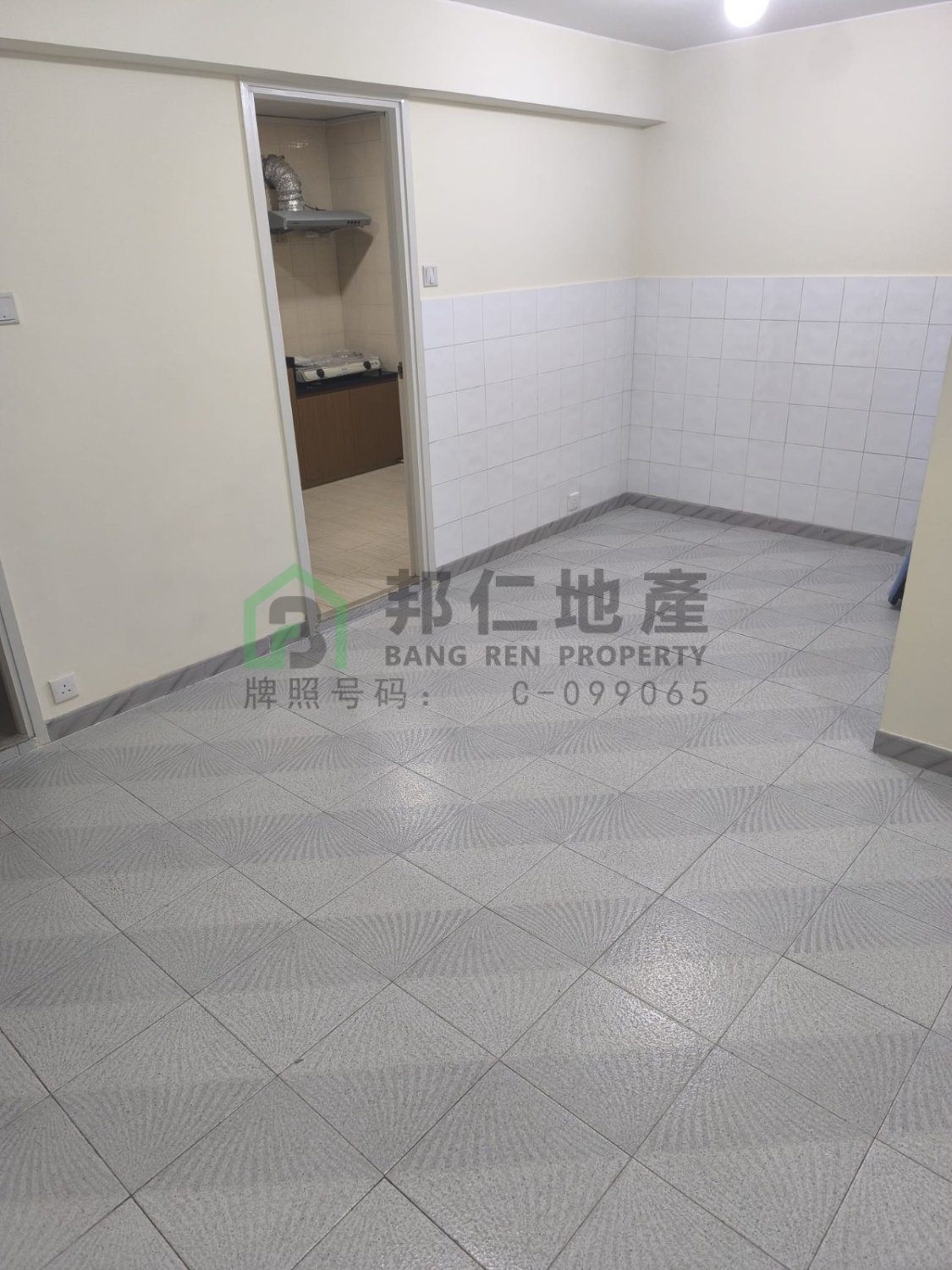 TAI WAI NEW VILLAGE Shatin 002069 For Buy