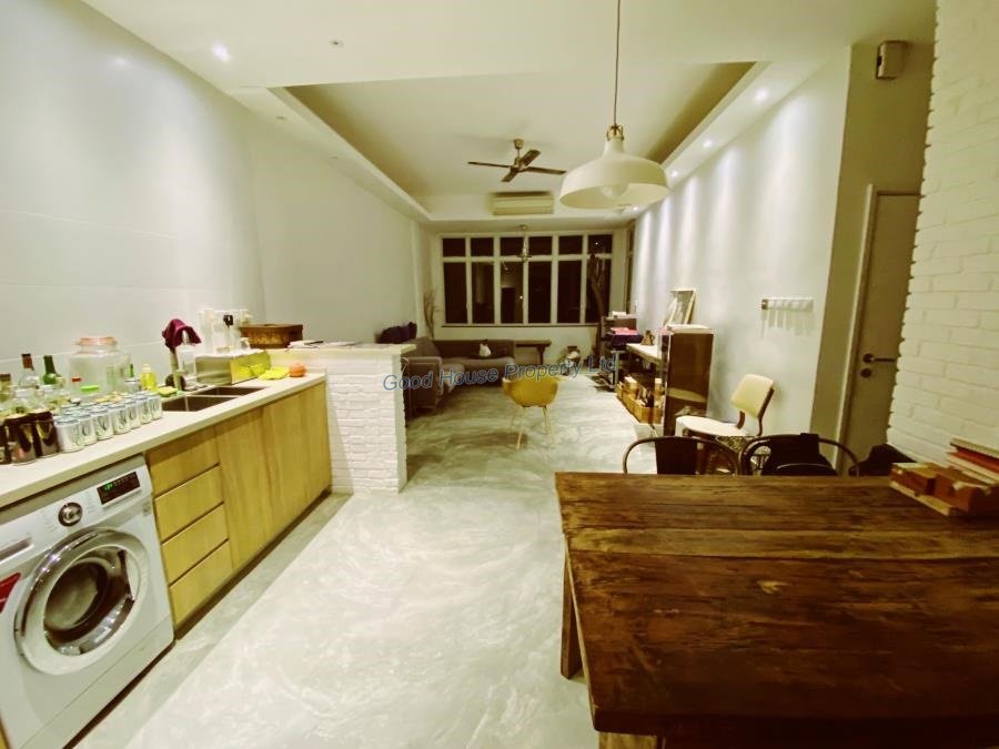 Sai Kung Town Tenement Building Sai Kung S015529 For Buy