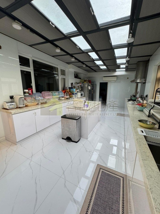 LUNG TANG COURT Tsuen Wan B059164 For Buy