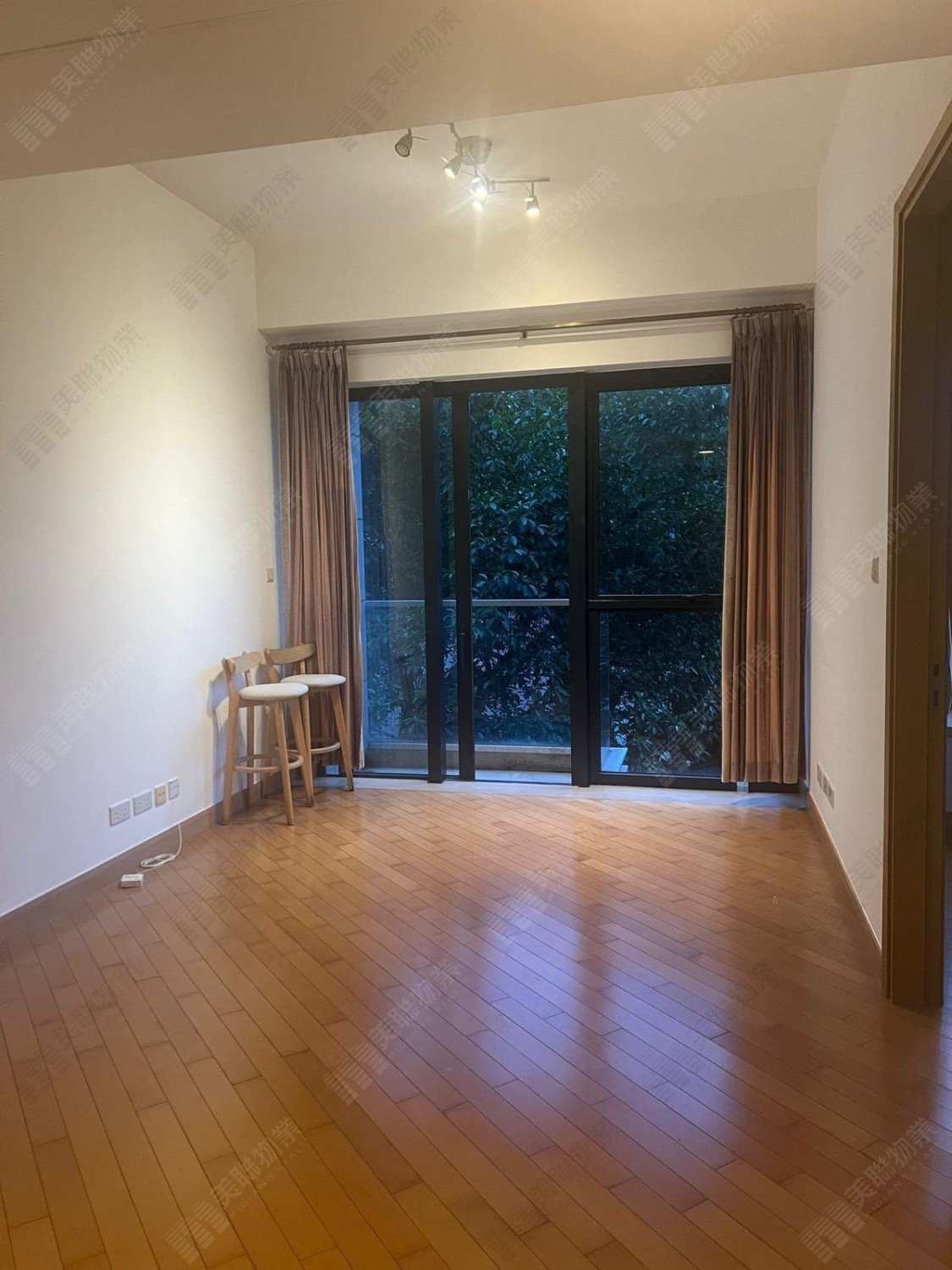 PEAK ONE Shatin H 1820956 For Buy