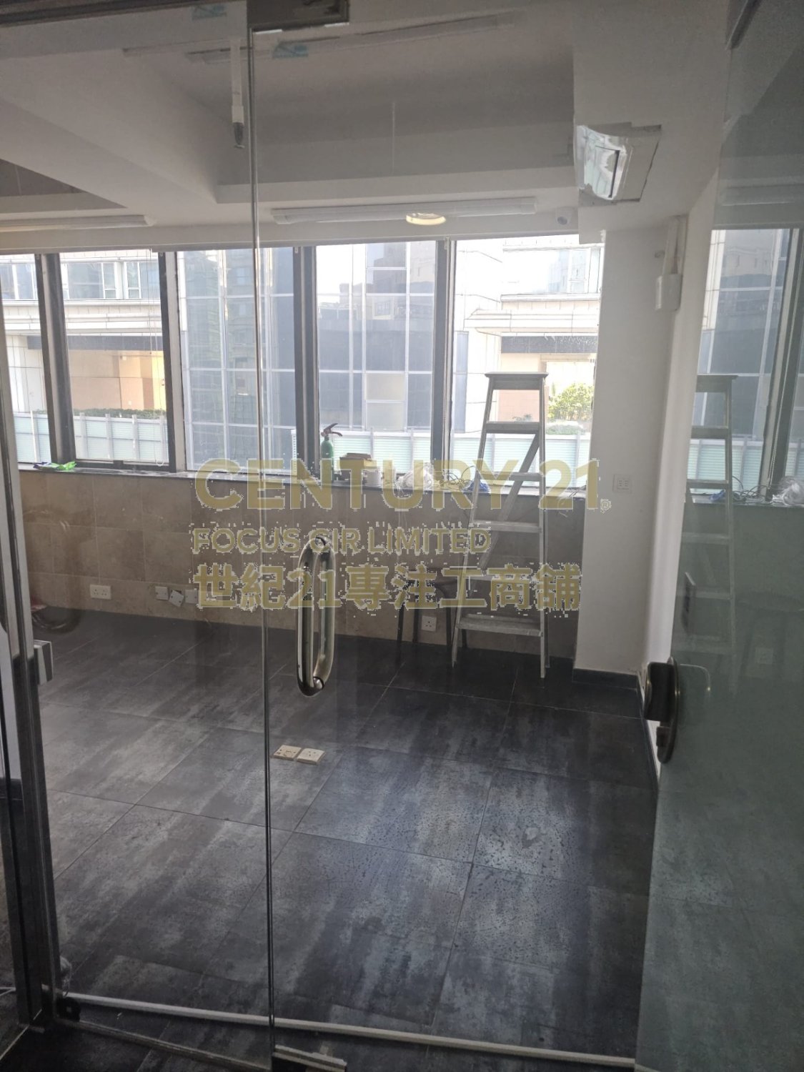 CENTURY HSE Tsim Sha Tsui H K224075 For Buy