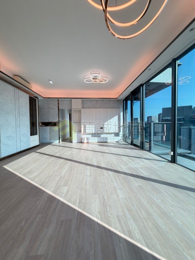 THE BLOOMSWAY THE LAGUNA Tuen Mun A051581 For Buy