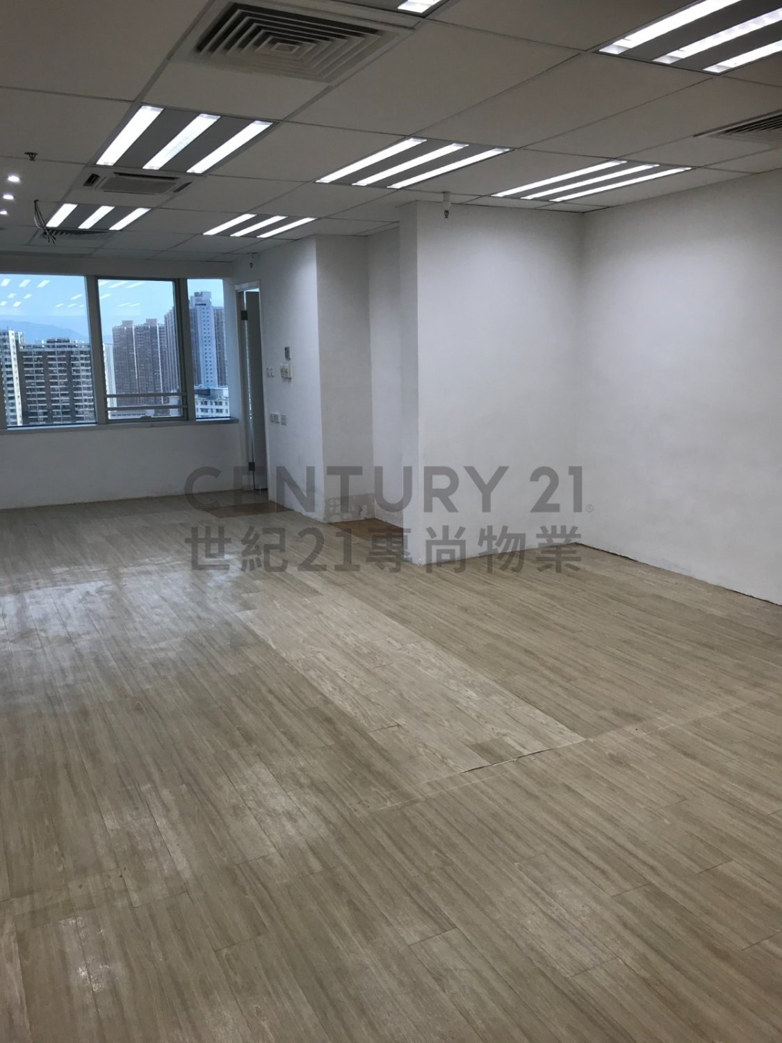 TUEN MUN PARKLANE SQUARE Tuen Mun H C013226 For Buy