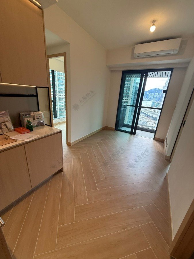 BAKER CIRCLE THE HADDON Hunghom H 1801310 For Buy