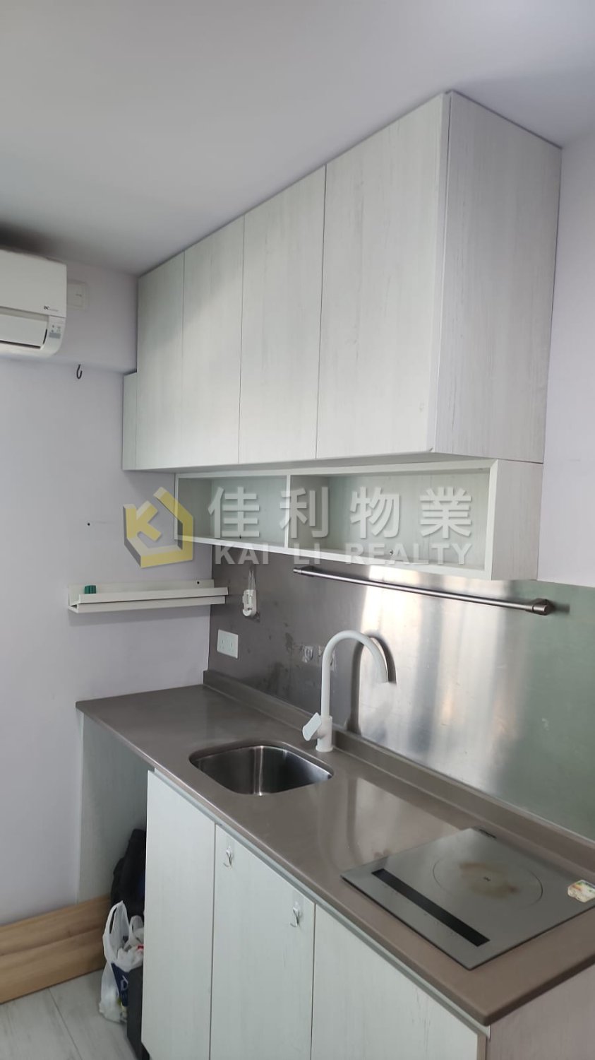 KA KING TERR Yuen Long Y038027 For Buy