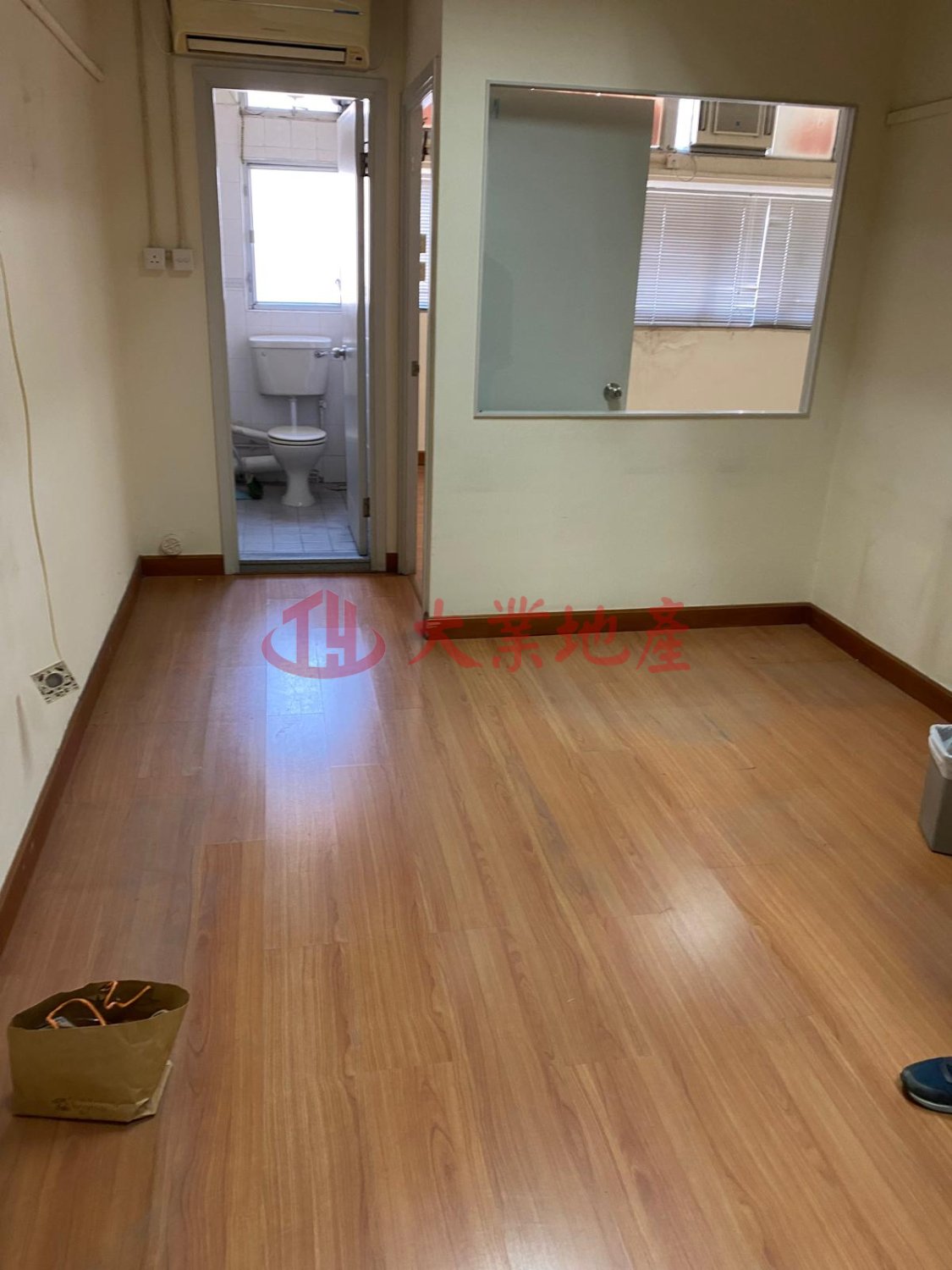 WORLD TRADE SQUARE Fan Ling L 010753 For Buy