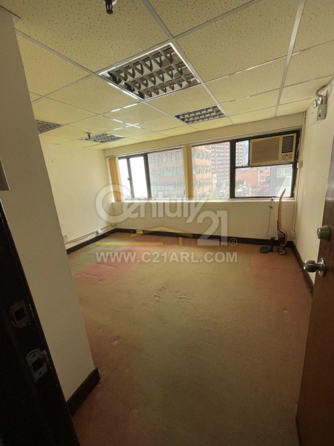 WAH HEN COM CTR Wan Chai M A278791 For Buy