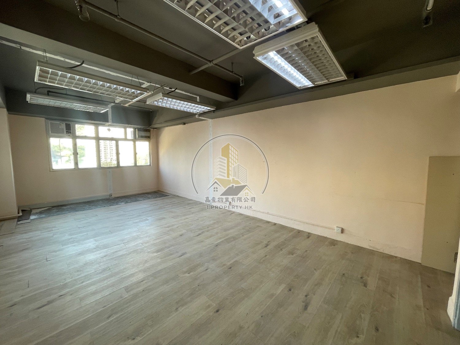 NEW CITY CTR Yau Tong 1796398 For Buy