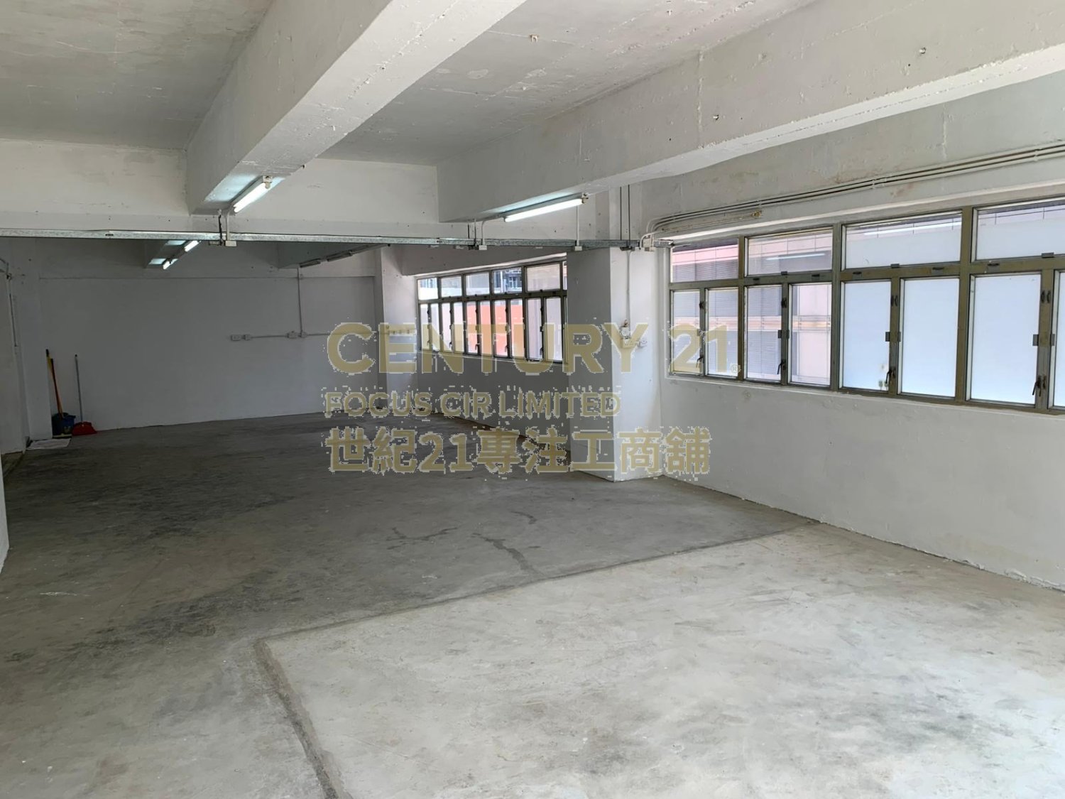 LUEN HING FTY BLDG Cheung Sha Wan L K205365 For Buy