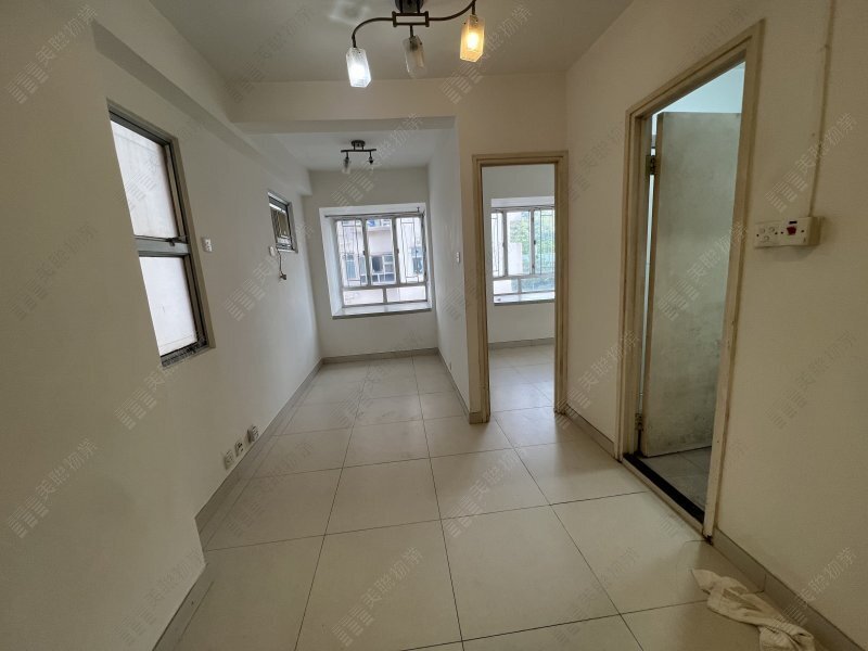 CHUEN FAI CTR BLK B Shatin L 1803604 For Buy
