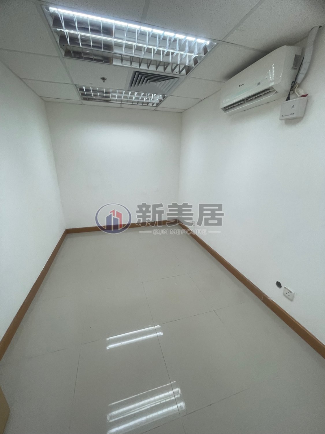 HONG KONG IND CTR BLK C Cheung Sha Wan L 010485 For Buy