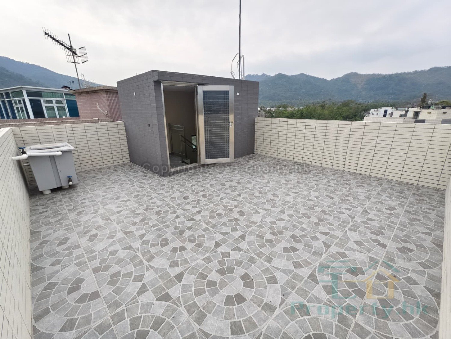 YUEN LONG VILLAGE HSE Yuen Long M 1809490 For Buy