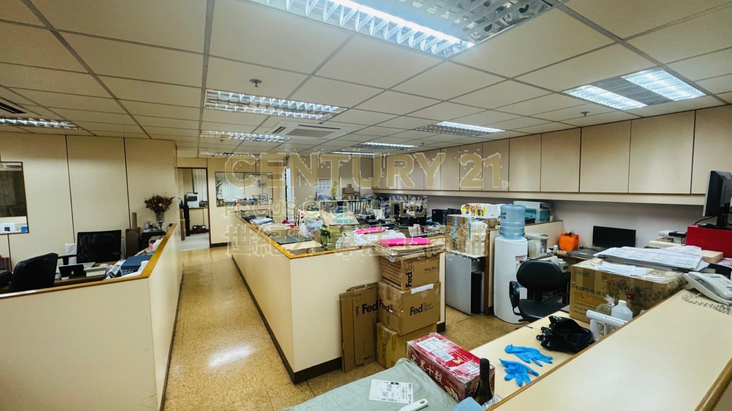 MAN FOONG IND BLDG Chai Wan H K227761 For Buy