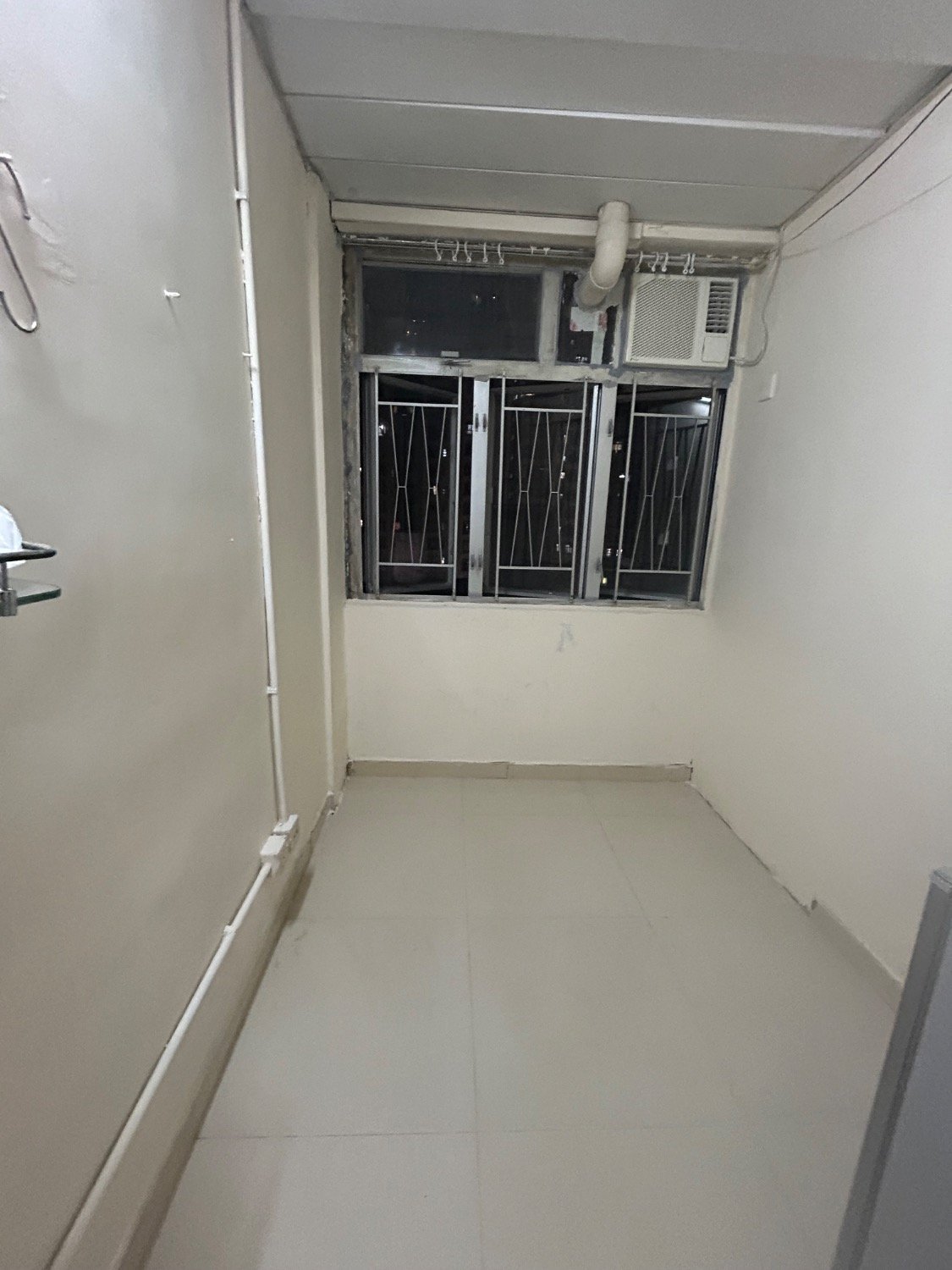 PIK WAH BLDG Yau Ma Tei 1810816 For Buy