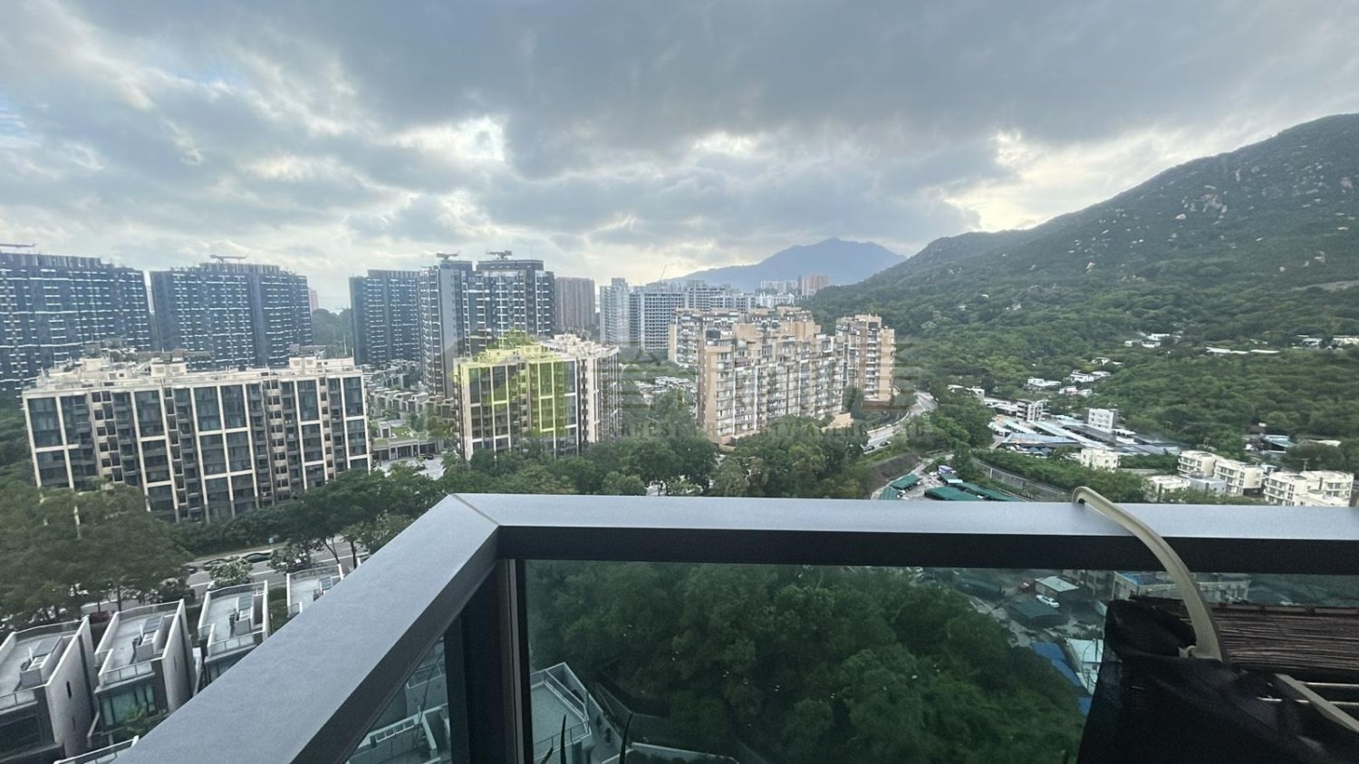 LE PONT TWR 01B Tuen Mun H A058209 For Buy