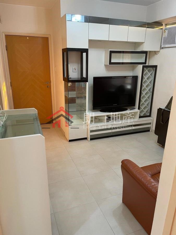 TUNG YIK BLDG Yuen Long H K027109 For Buy