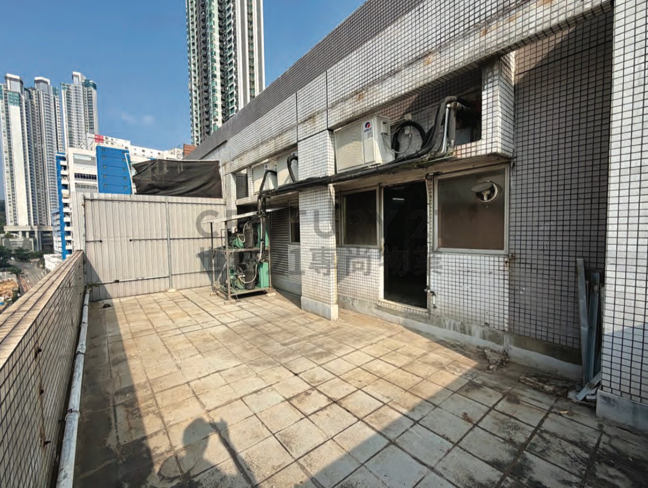 SUN FUNG CTR Kwai Chung M C223648 For Buy