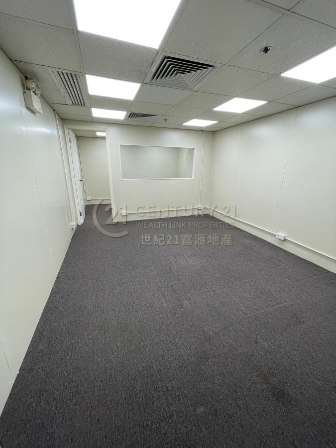 PENINSULA CTR Tsim Sha Tsui 013065 For Buy