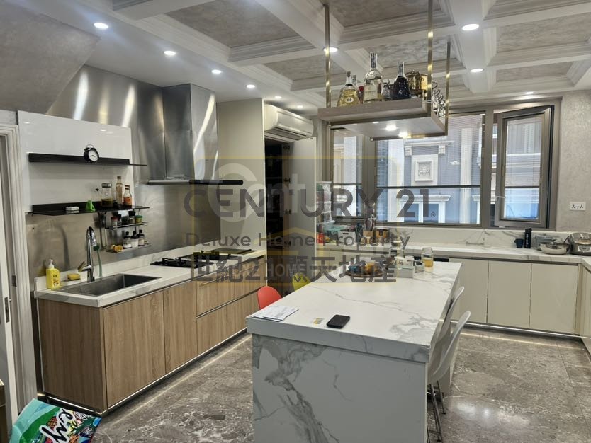BEVERLY HILLS Tai Po 1822560 For Buy