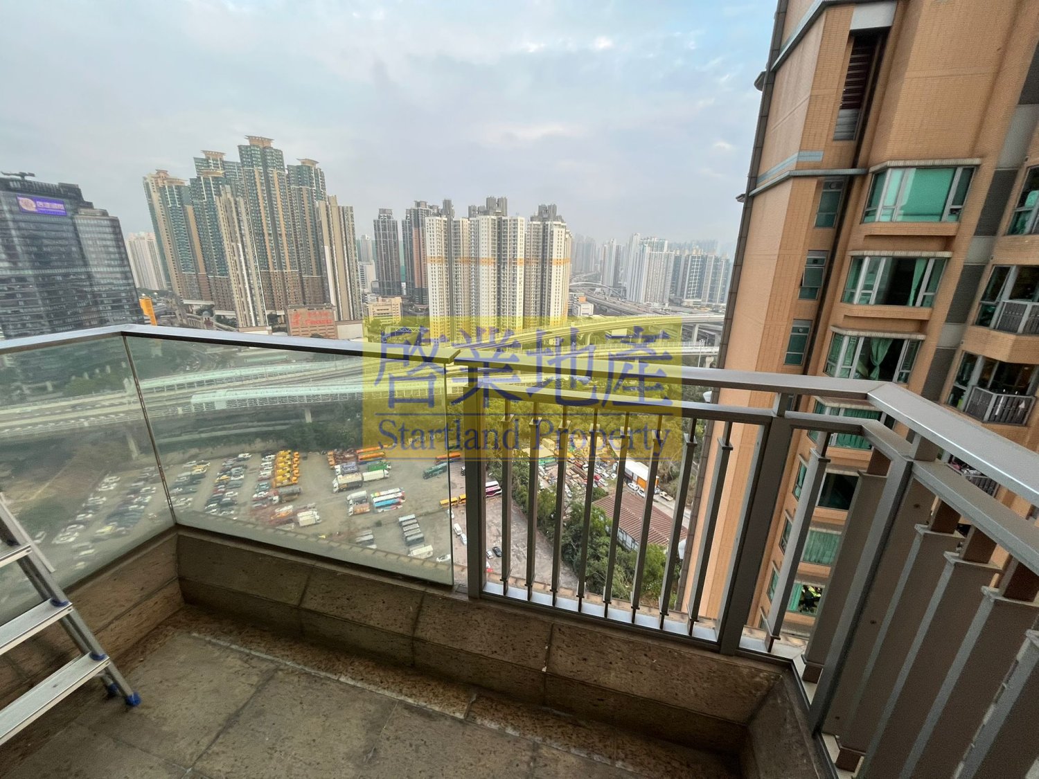 MANHATTAN HILL TWR 03 Lai Chi Kok H B047698 For Buy