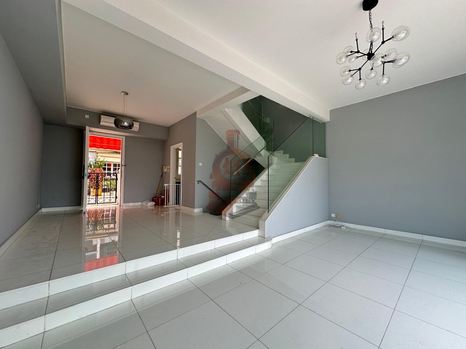 BEVERLY HILLS Tai Po All 1819406 For Buy