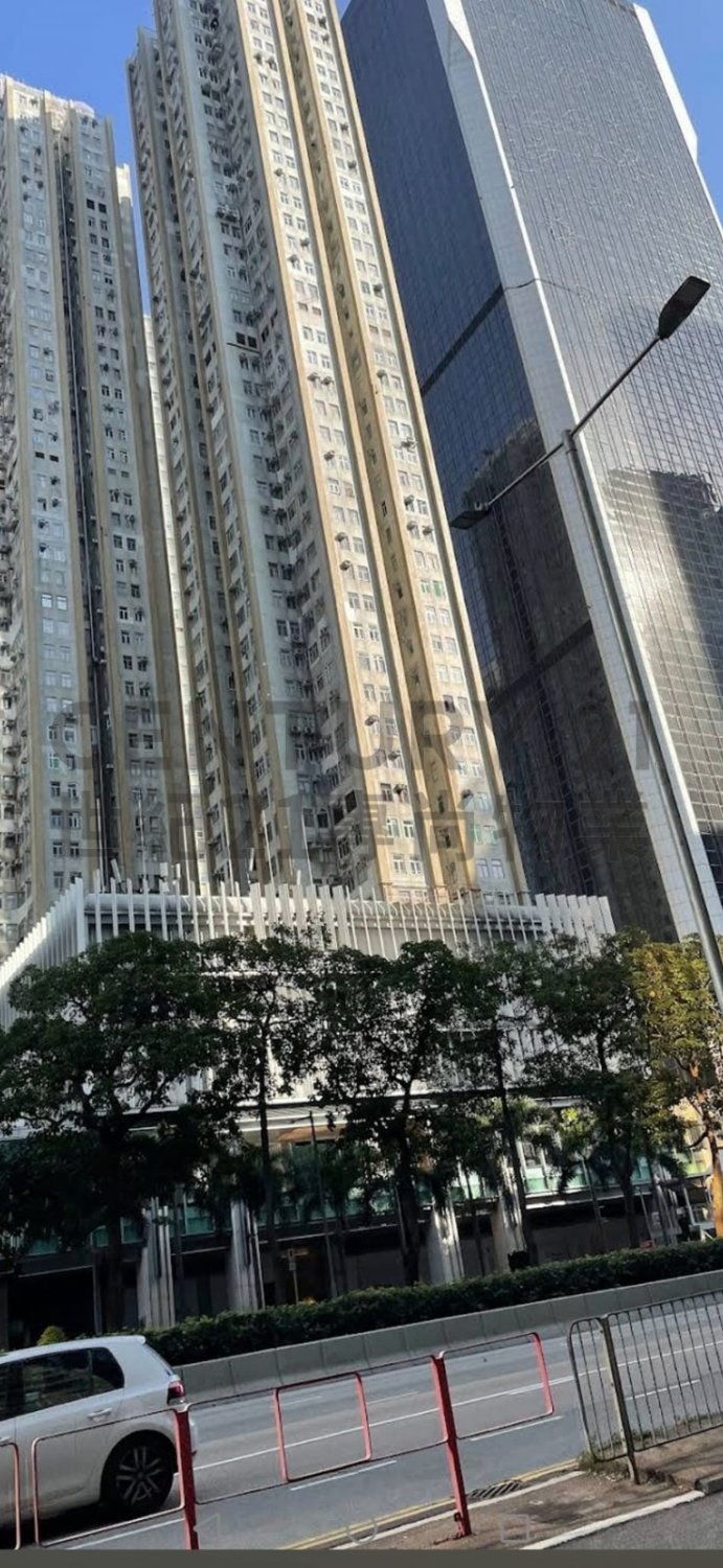 SUN HUNG KAI CTR Wan Chai H C225460 For Buy