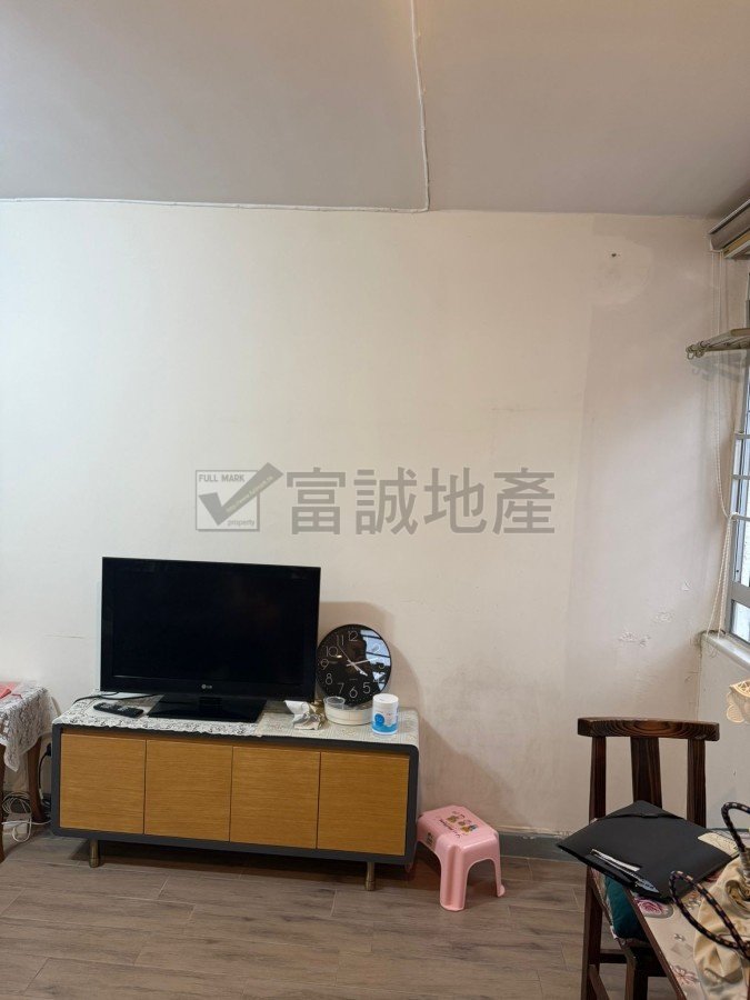 TUNG TAU EST CHEUNG TUNG HSE Kowloon City H L125800 For Buy